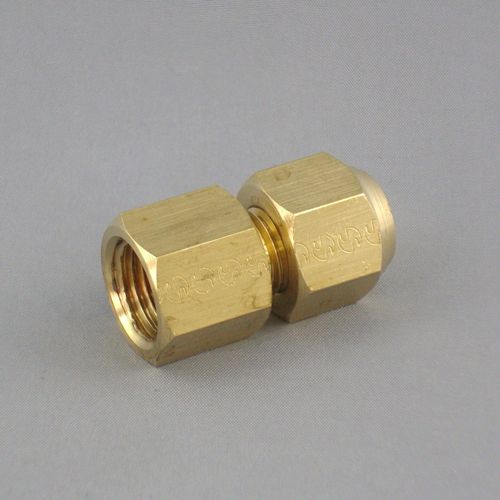 FFC �߂˂��R�l�N�^ �t���A�W���C���g