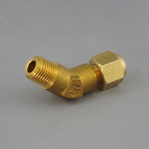 FHL ���˂�45°�G���{�R�l�N�^ �t���A�W���C���g