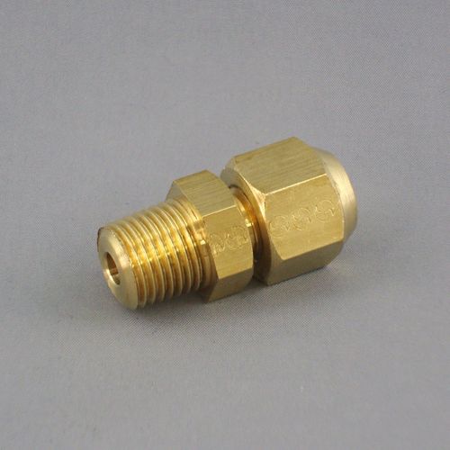 FMC ���˂��R�l�N�^ �t���A�W���C���g