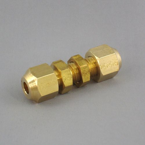 FUB �u�ǌ^���j�I�� �t���A�W���C���g