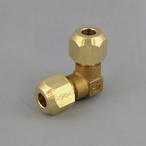 FUL ���j�I���G���{ �t���A�W���C���g