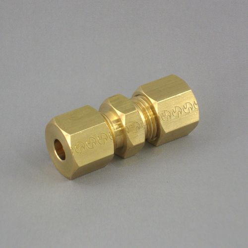 RUS ���j�I�� �����O�W���C���g